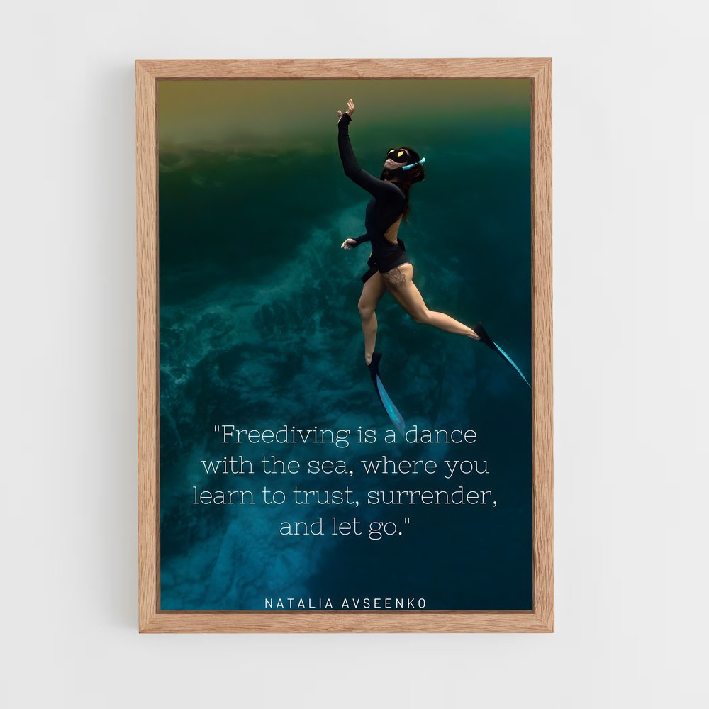 Poster Surfing the Depths – affiche Plongée en apnée (vue 4)